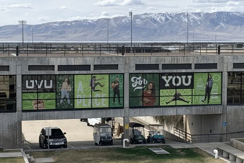 Kundengeschichte zum Digital Signage der Utah Valley University